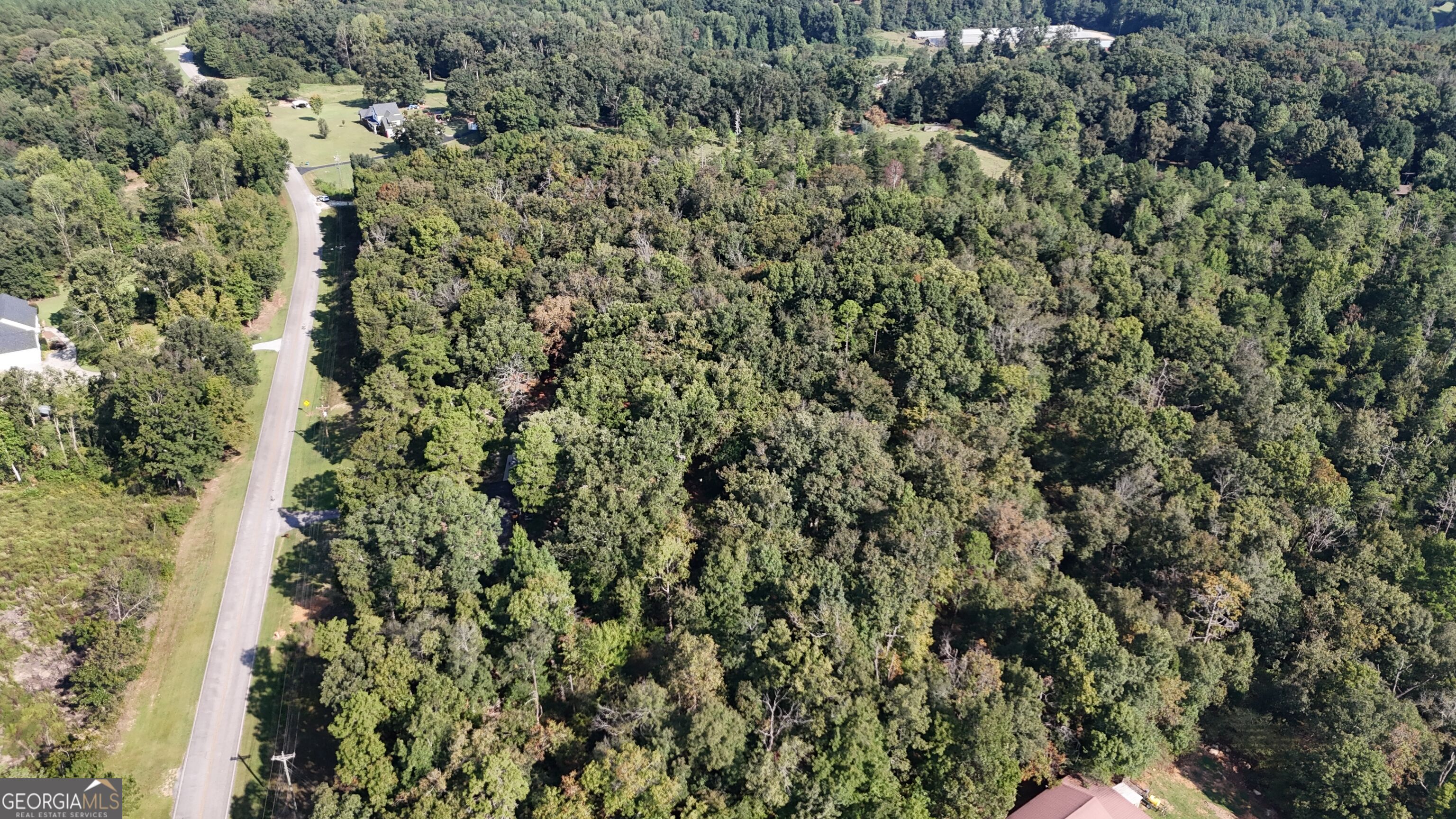 2122 Hunters Creek Road Carnesville GA 30521