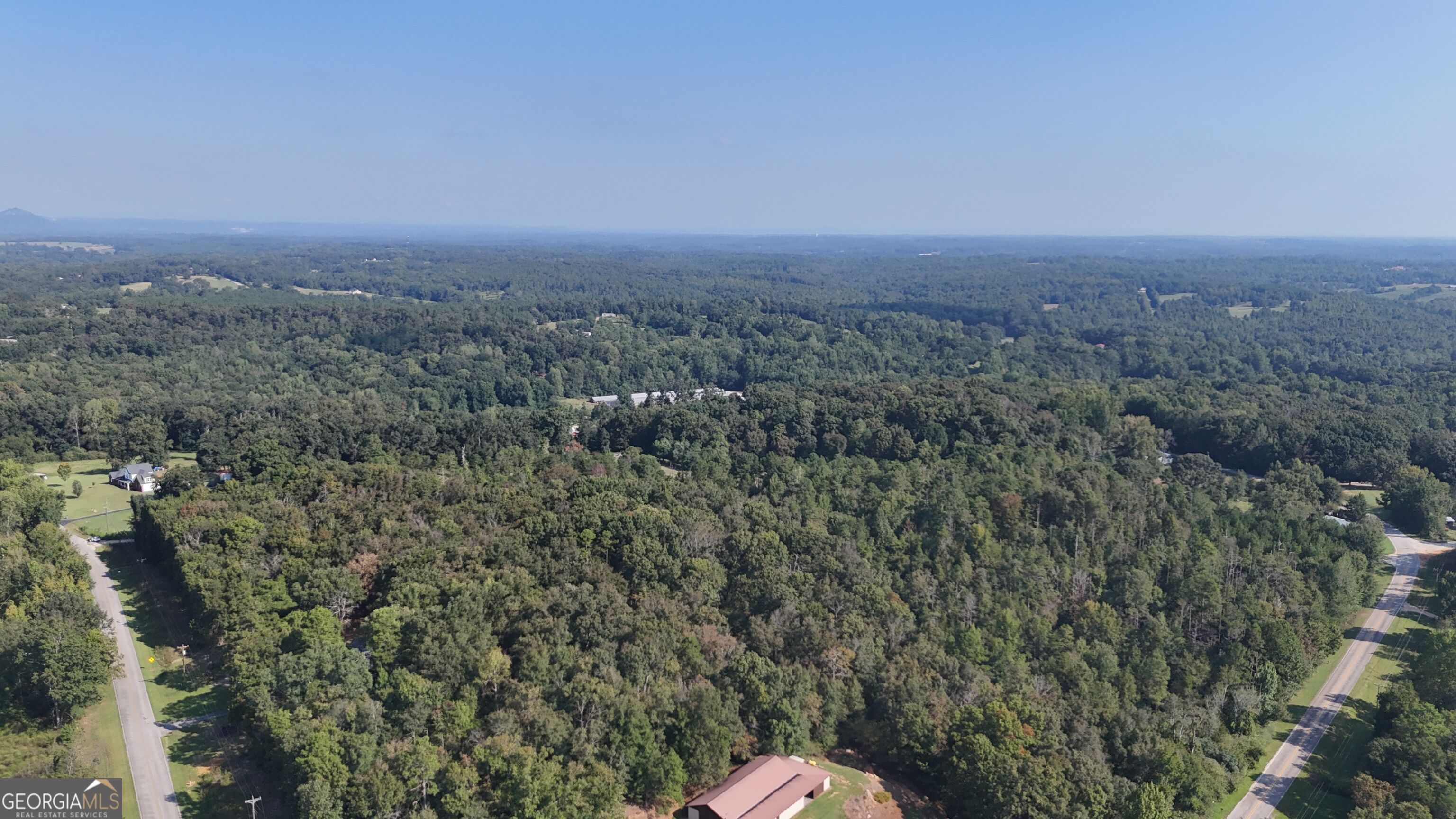 2122 Hunters Creek Road Carnesville GA 30521
