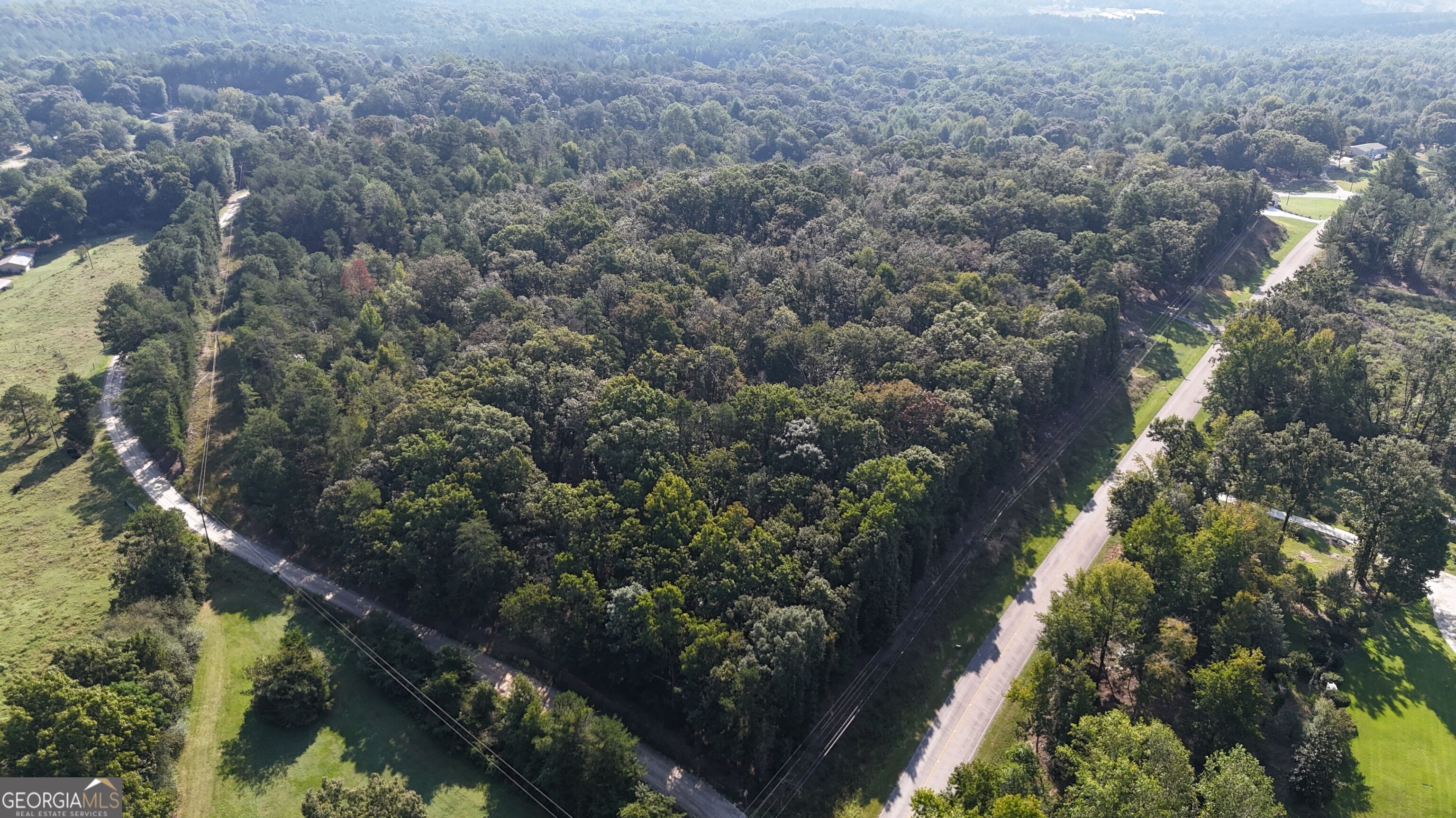 2122 Hunters Creek Road Carnesville GA 30521
