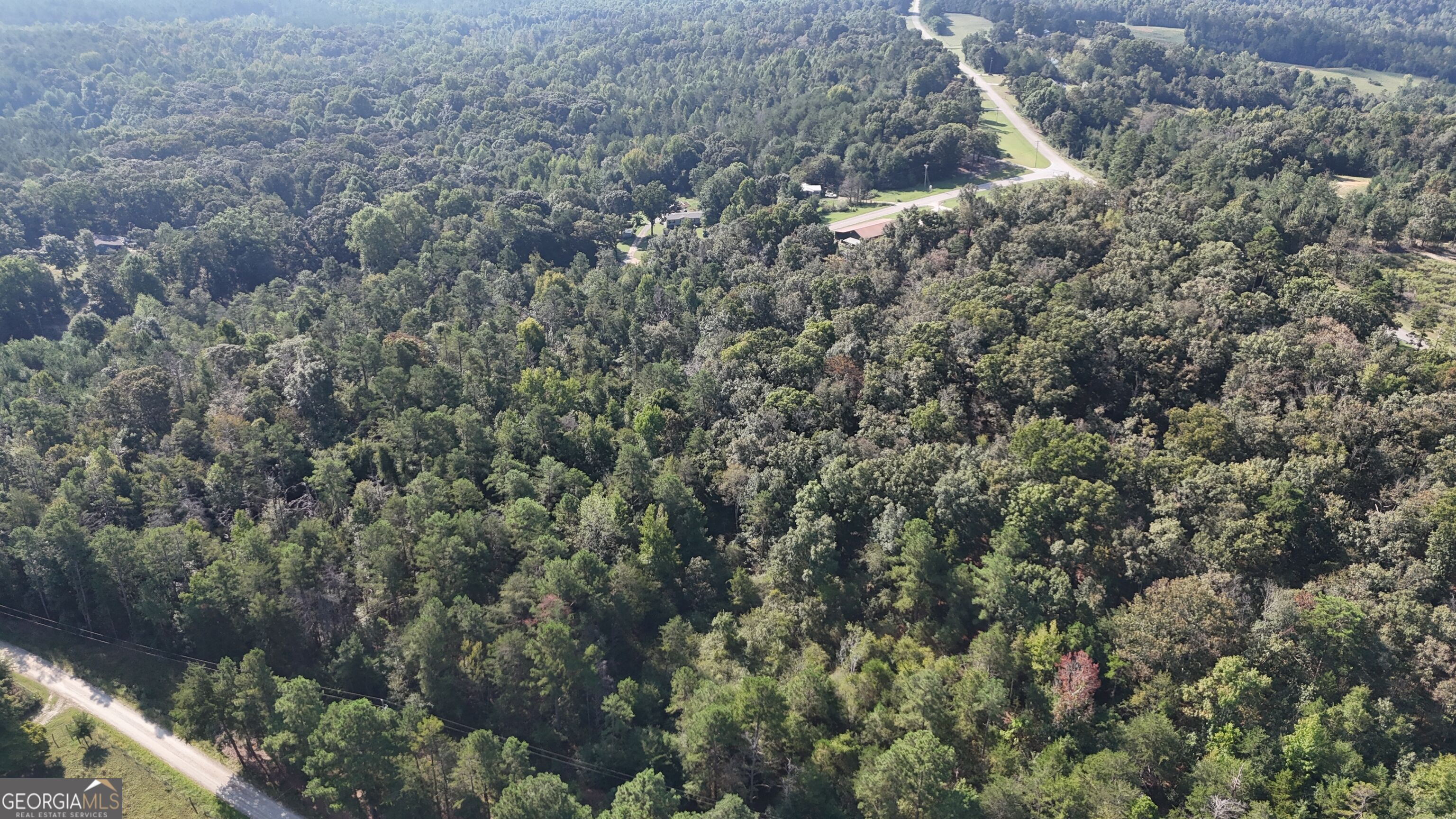 2122 Hunters Creek Road Carnesville GA 30521
