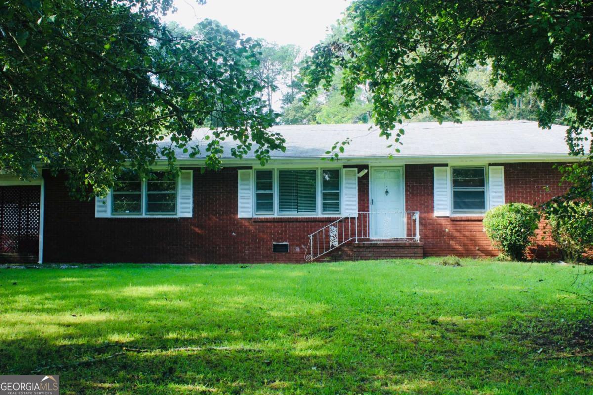 4460 Stonewall Tell Road Atlanta GA 30349