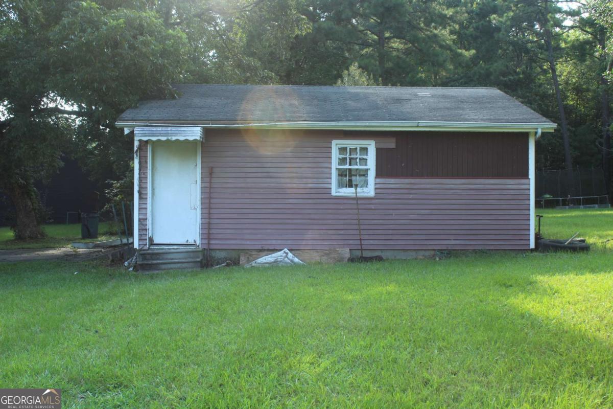 4460 Stonewall Tell Road Atlanta GA 30349