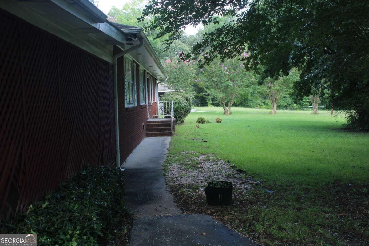 4460 Stonewall Tell Road Atlanta GA 30349