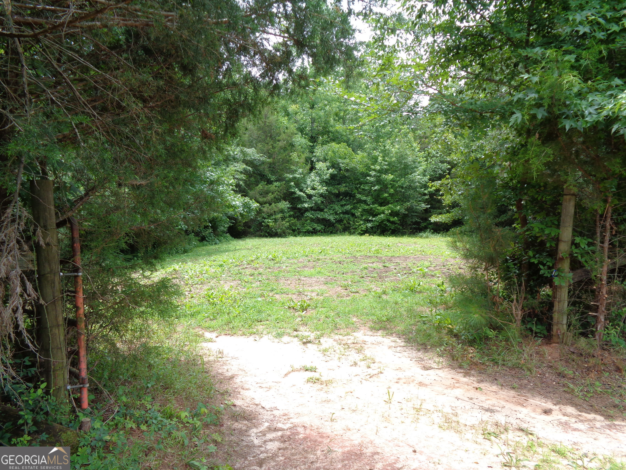 2411 Kesler Road Carnesville GA 30521