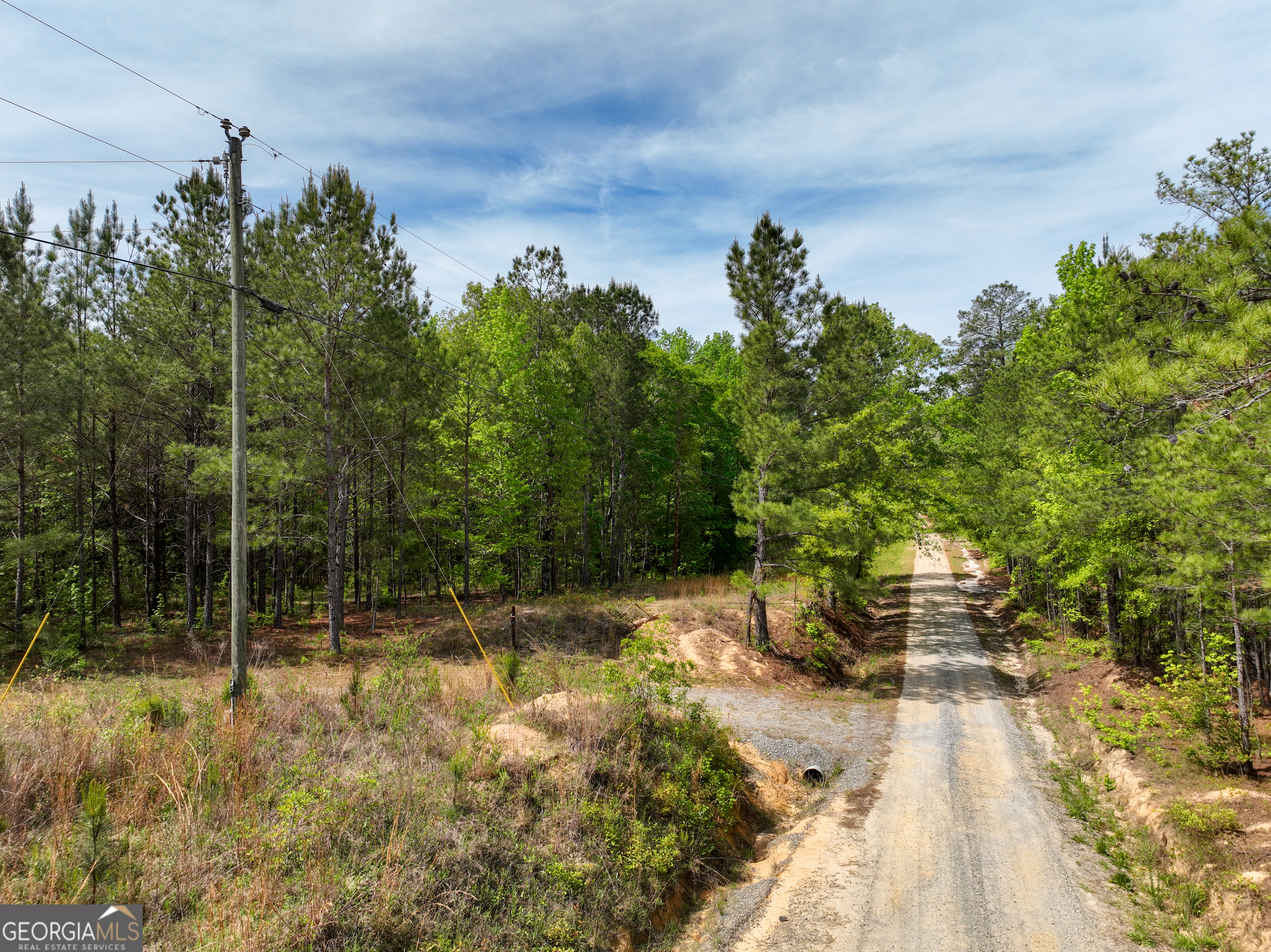563 Bellhouse Road Gordon GA 31031