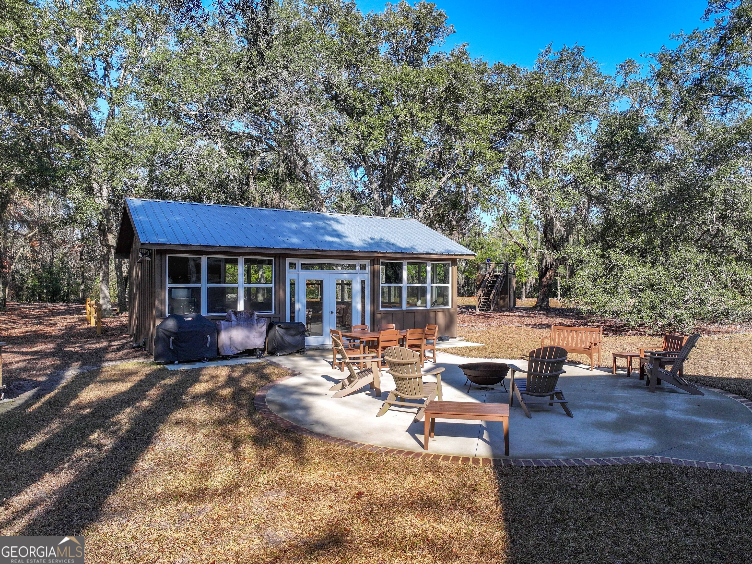 279 Mid River Road White Oak GA 31568