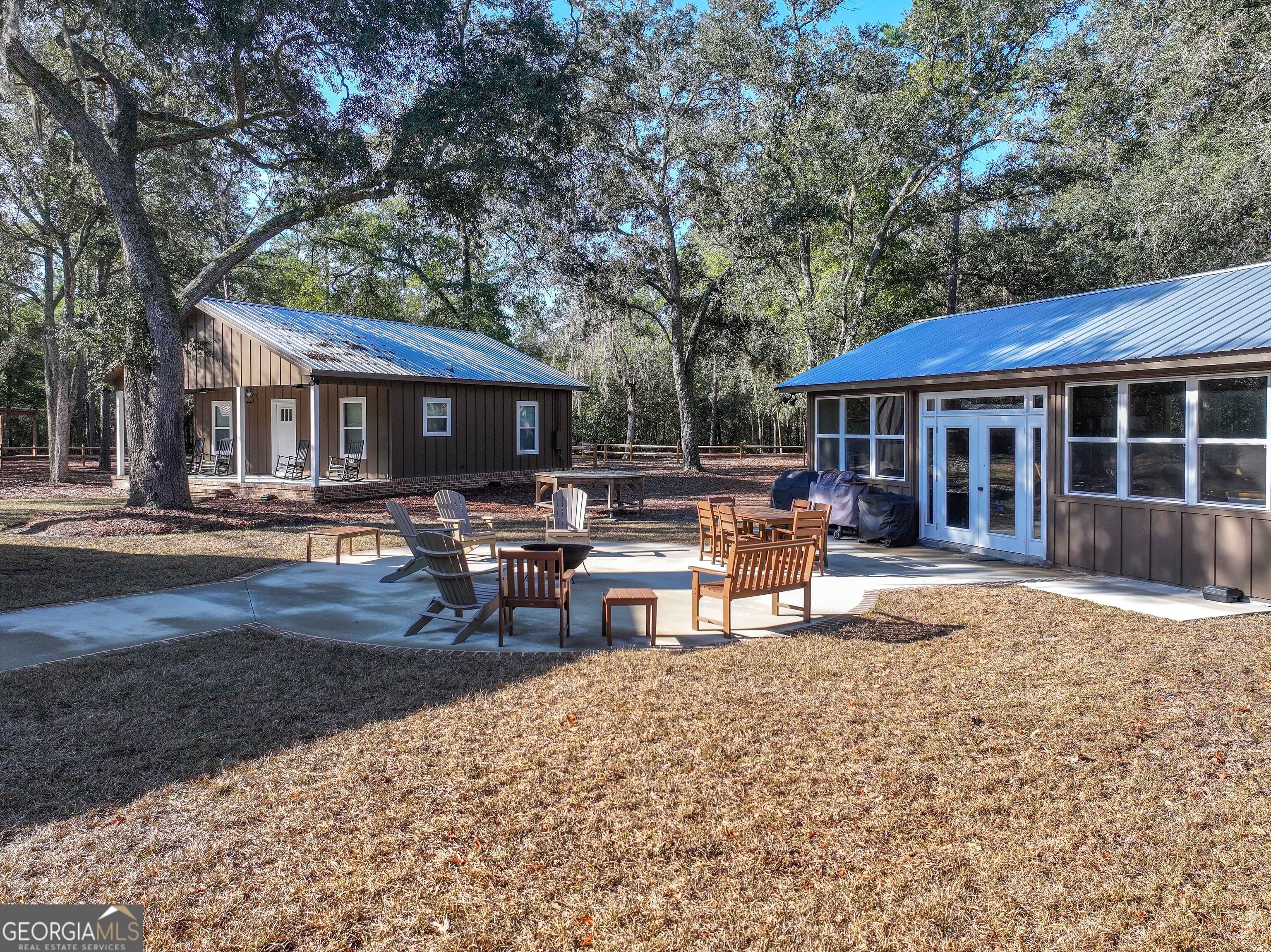 279 Mid River Road White Oak GA 31568