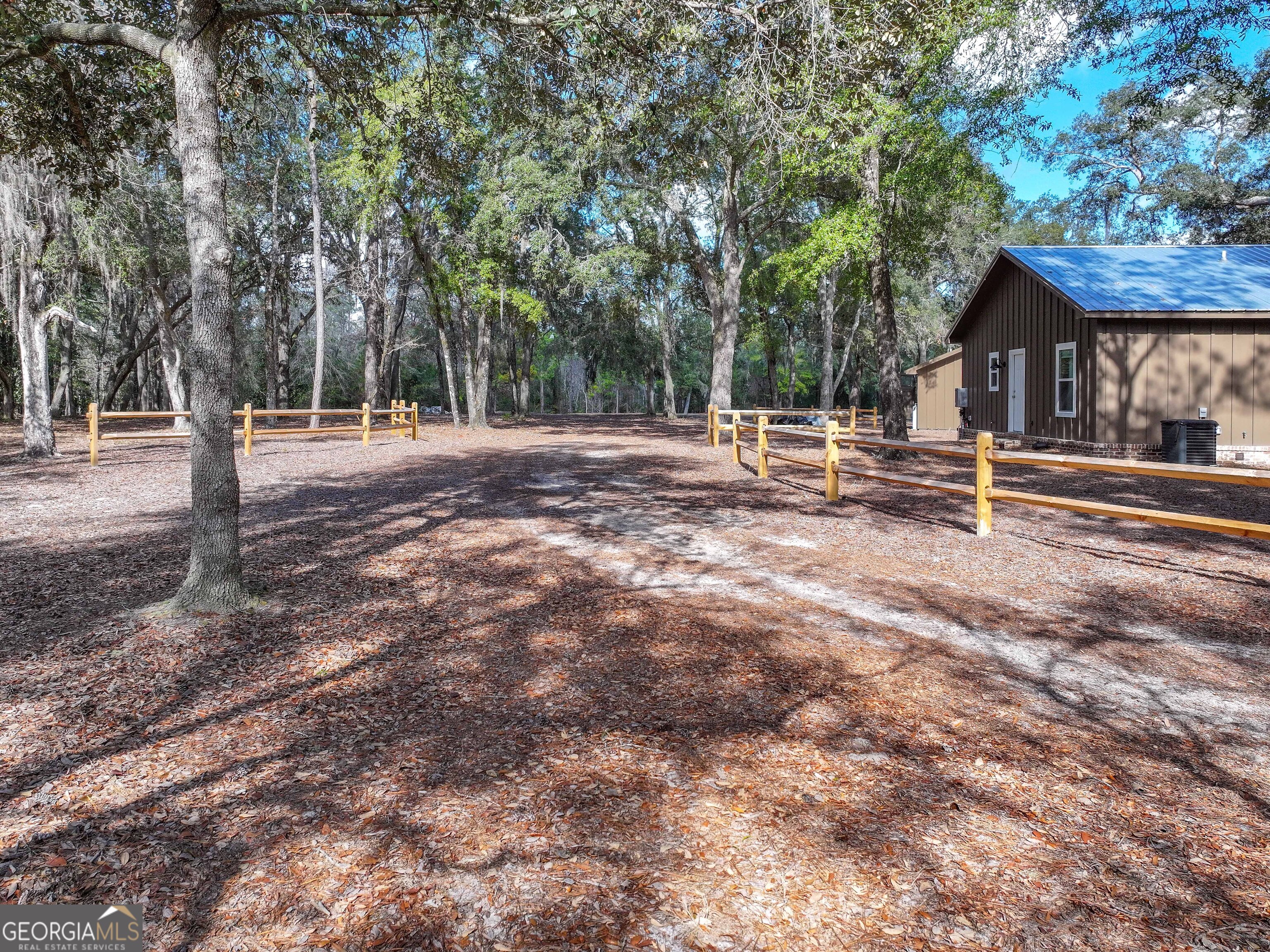 279 Mid River Road White Oak GA 31568