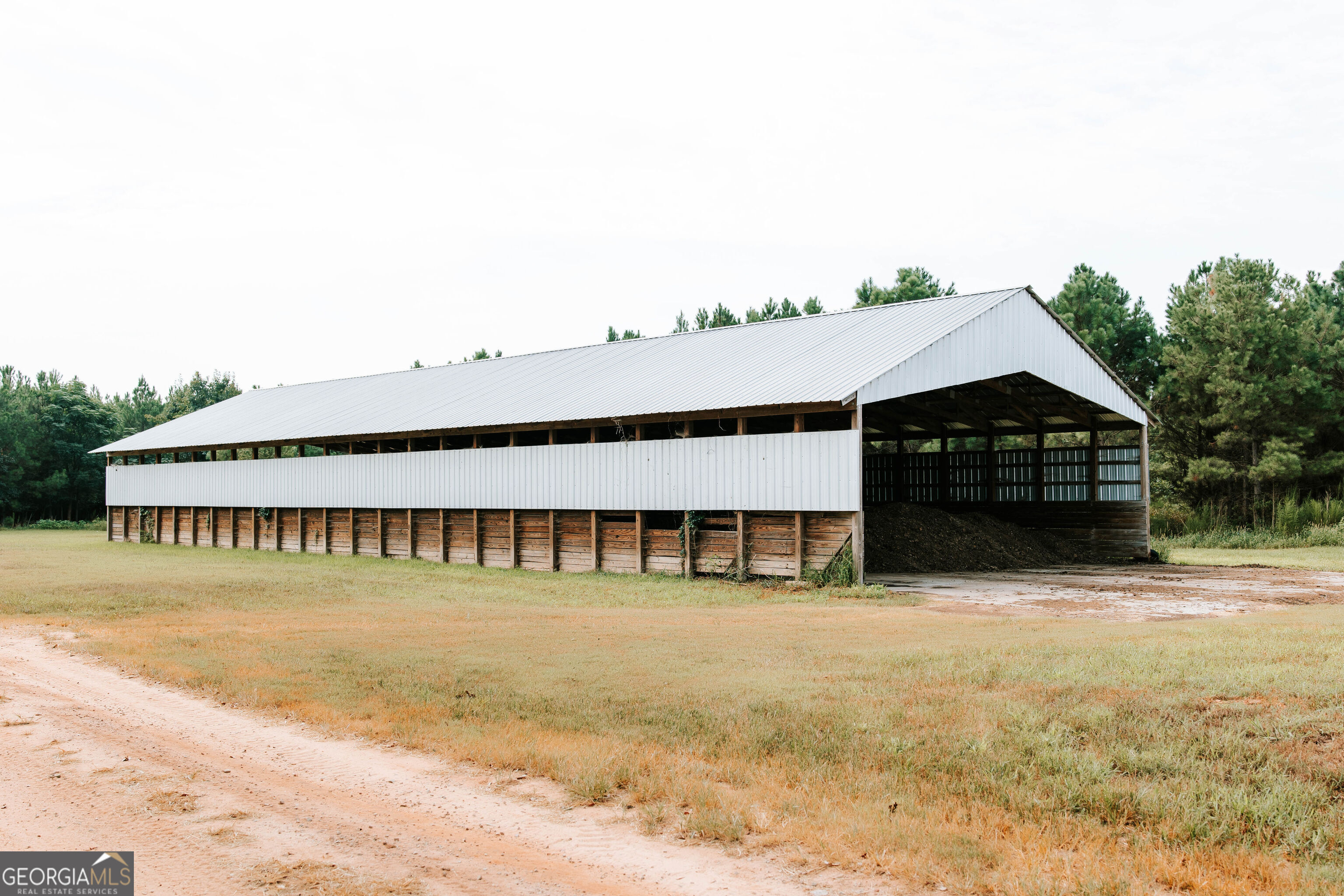 574 Center Church Road Stephens GA 30667