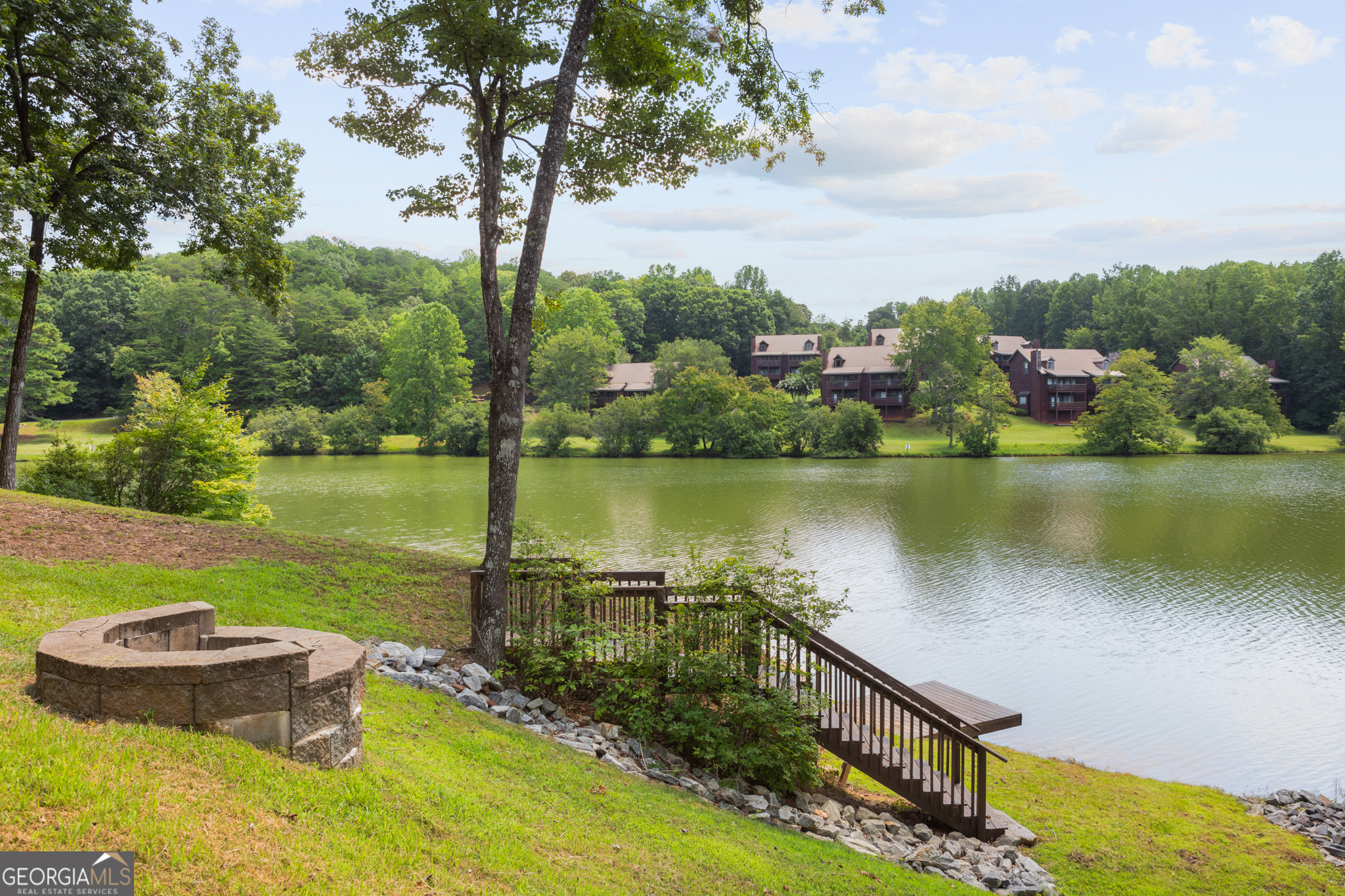 121 Magnificent Way Cleveland GA 30528
