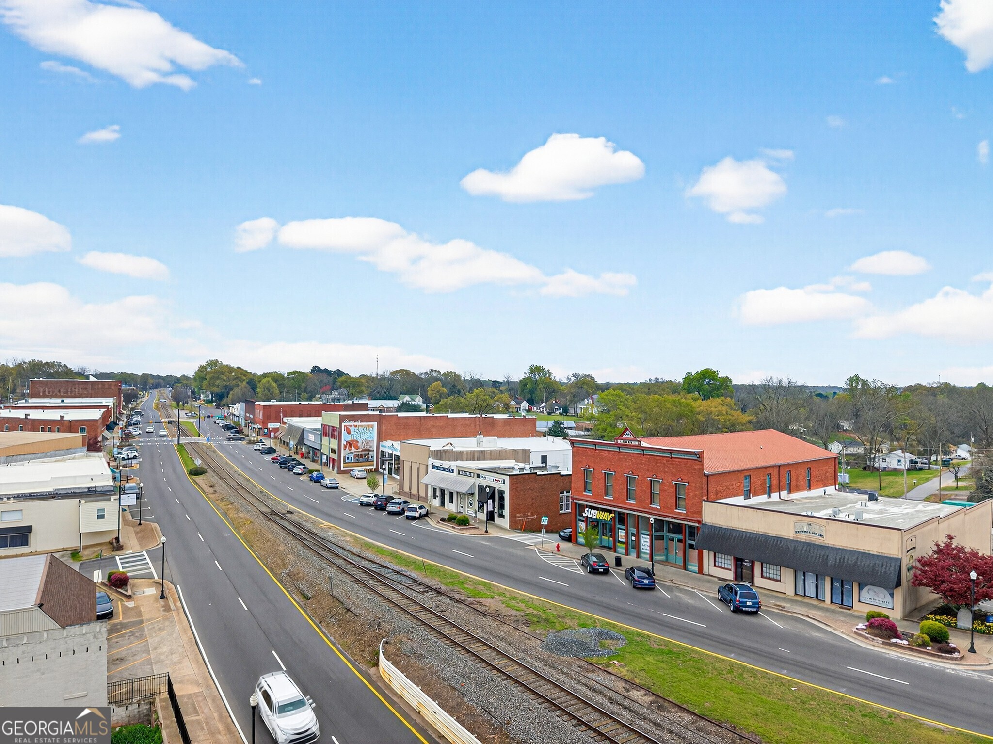 696 530 Madison Street Commerce GA 30529