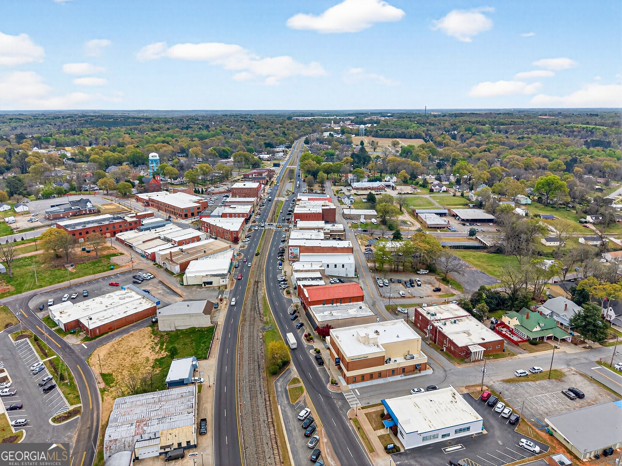 696 530 Madison Street Commerce GA 30529