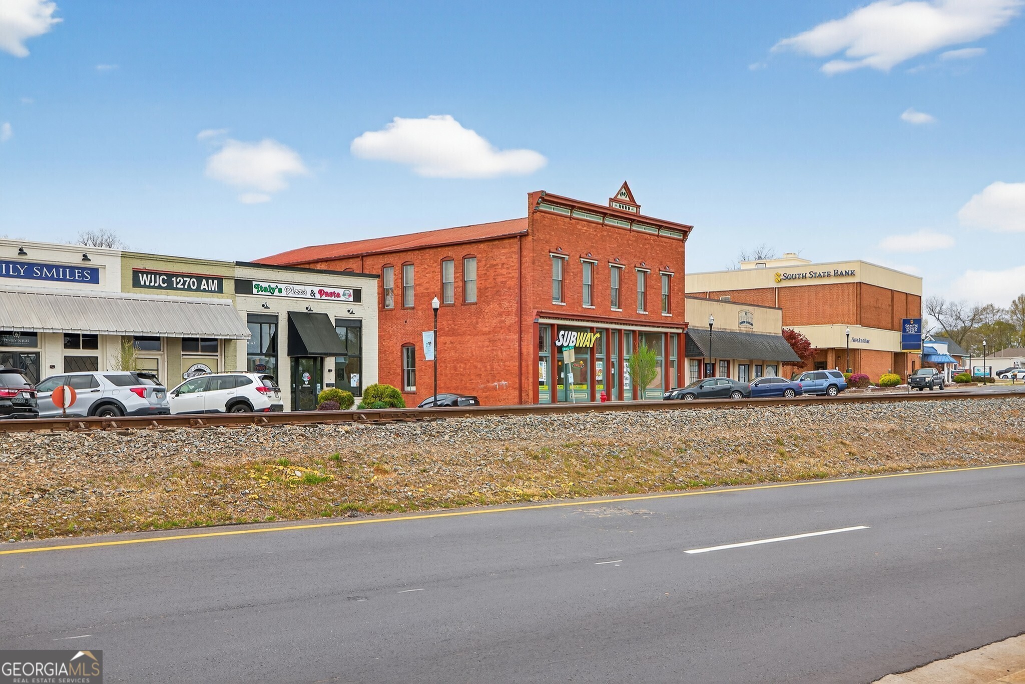 696 530 Madison Street Commerce GA 30529