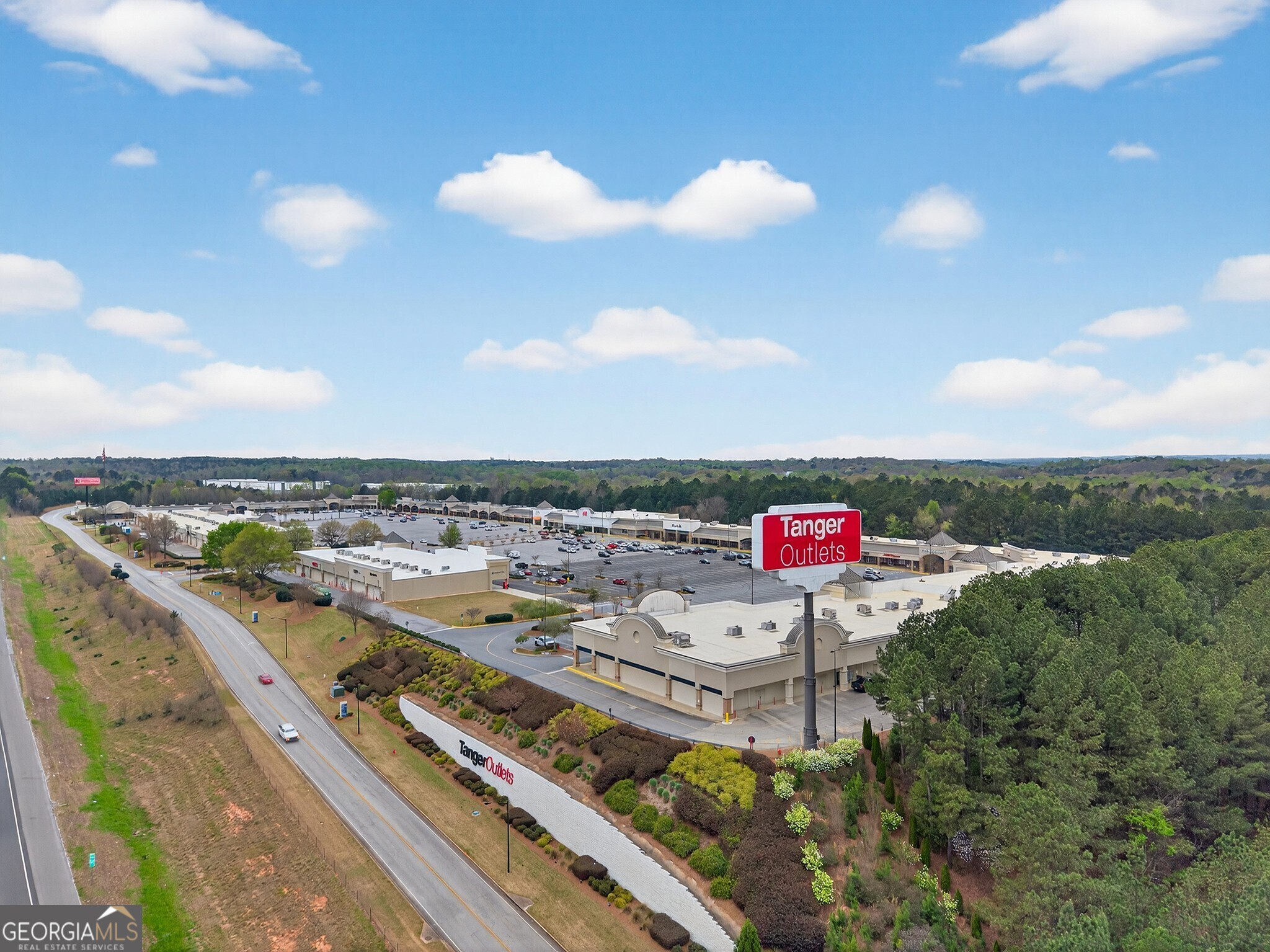 696 530 Madison Street Commerce GA 30529