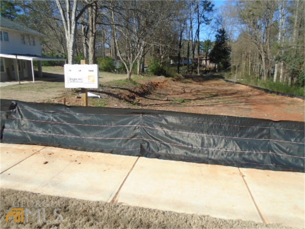 576 N Thomas Lane Smyrna GA 30082
