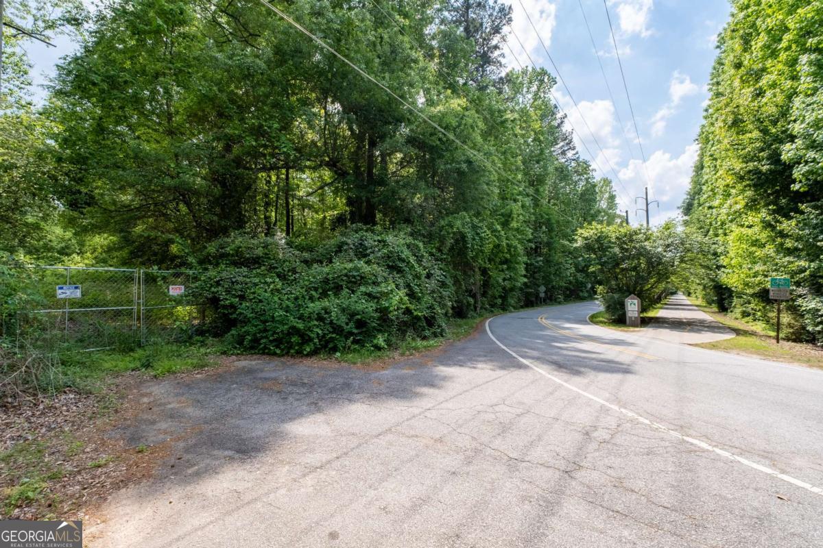 4549 Erskine Road Clarkston GA 30021