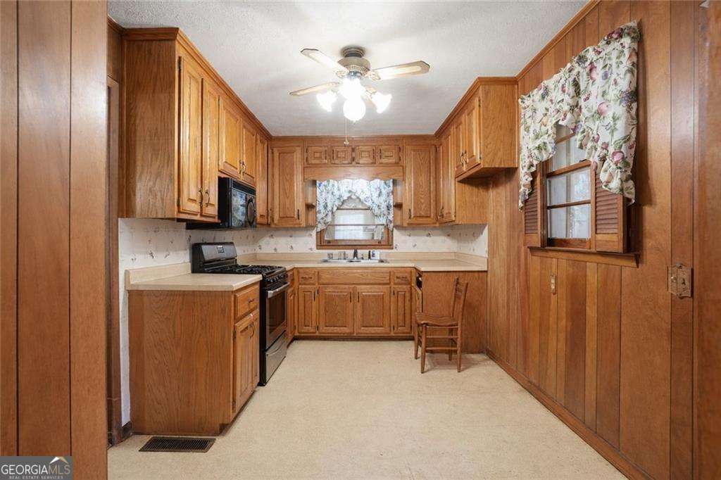 1791 Walnut Avenue Covington GA 30014