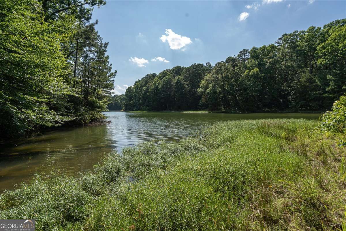 2416 Cleveland Drive Elberton GA 30635