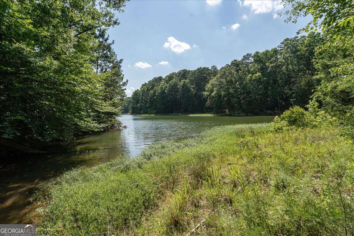 2416 Cleveland Drive Elberton GA 30635