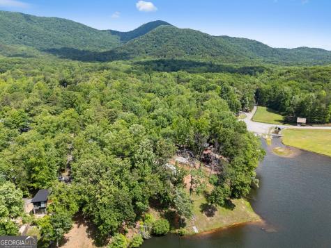 91 Magnificent Way Cleveland GA 30528