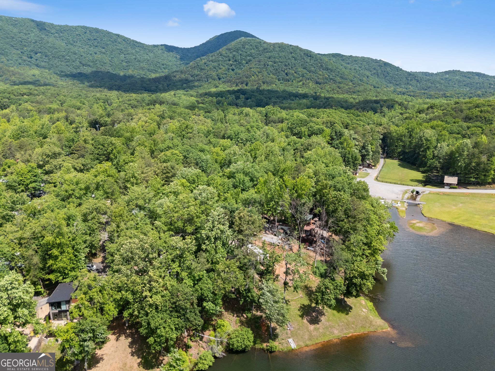 91 Magnificent Way Cleveland GA 30528