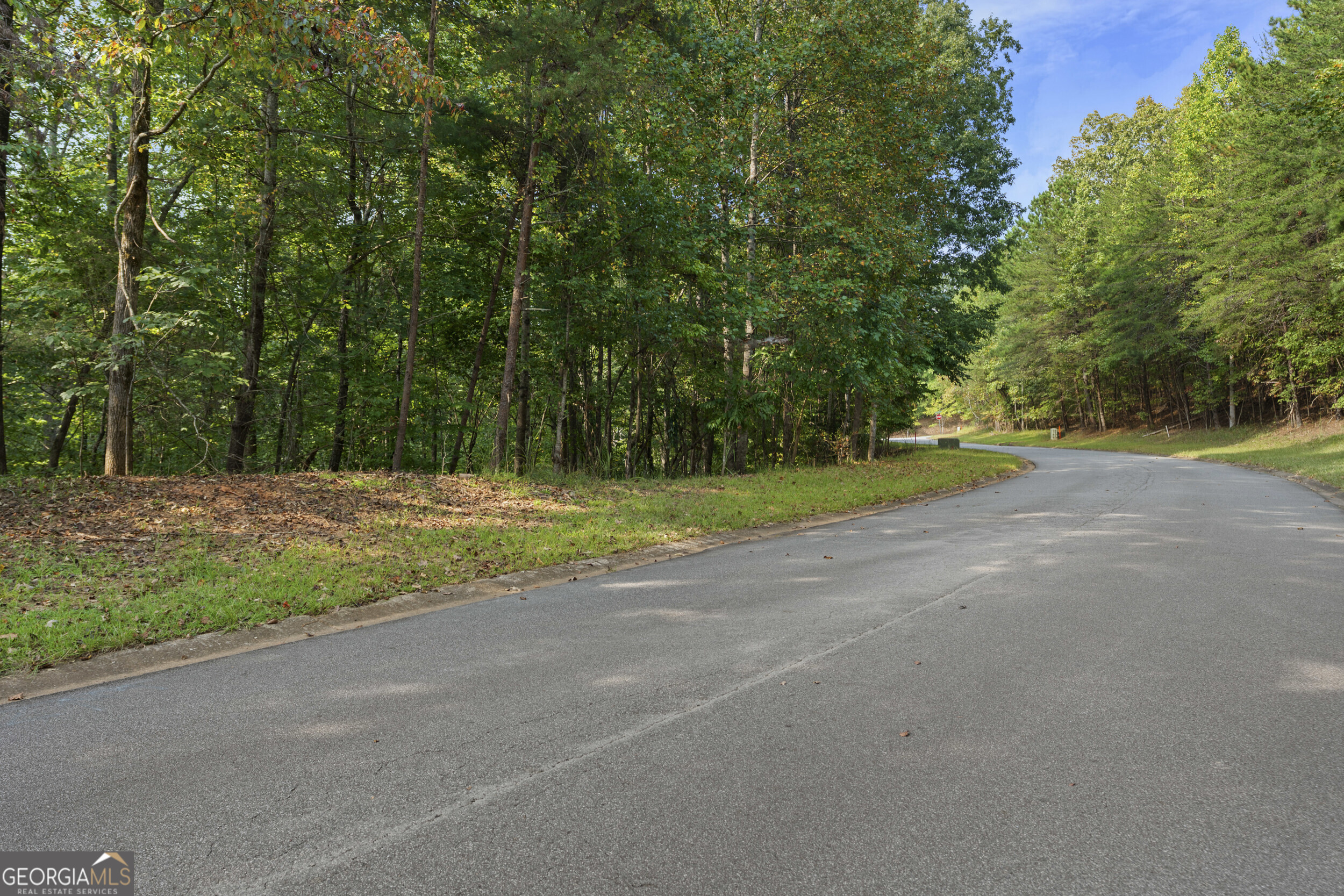 6314 Point Twenty Two Gainesville GA 30506