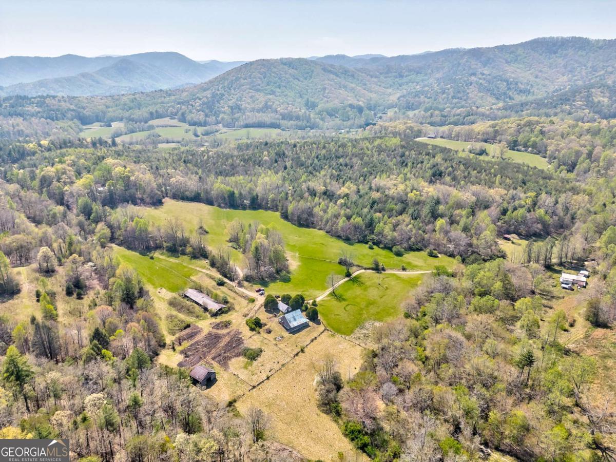 365 Waters Road Mccaysville GA 30555