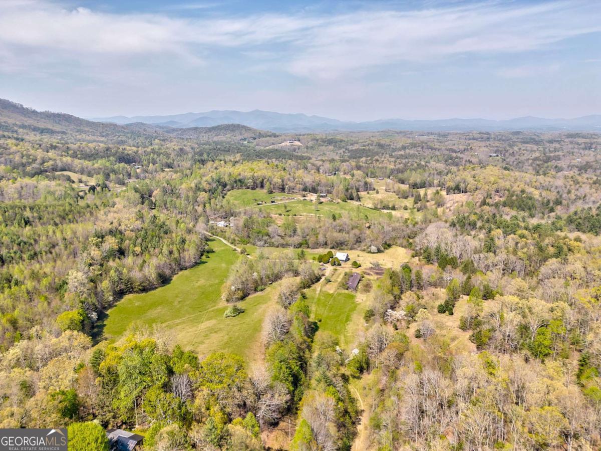 365 Waters Road Mccaysville GA 30555