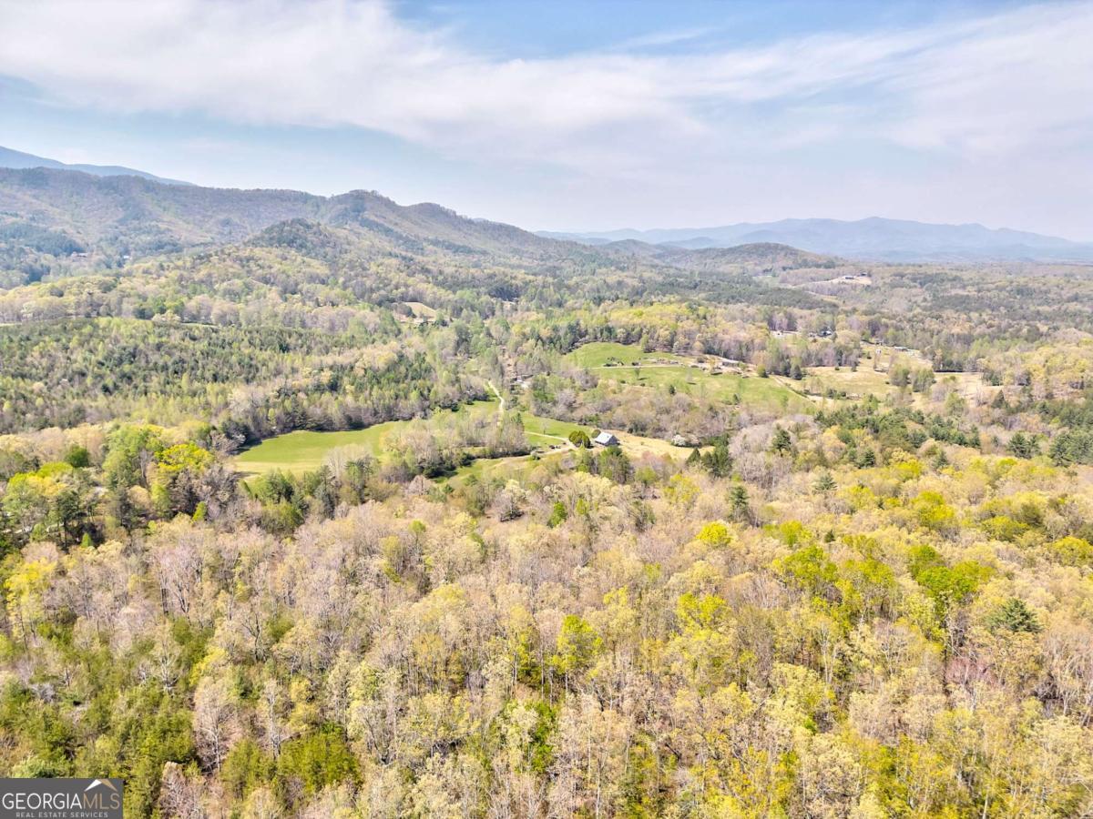 365 Waters Road Mccaysville GA 30555