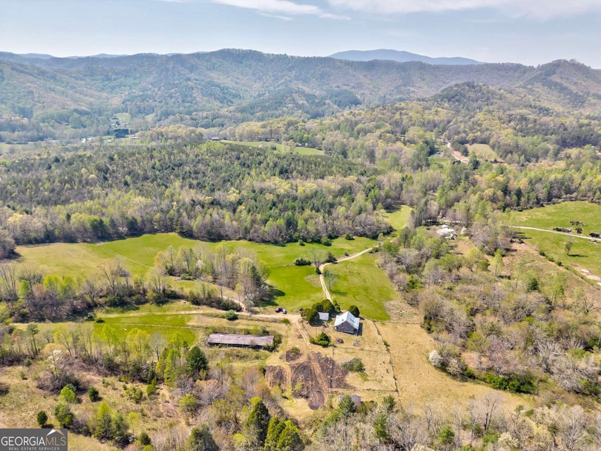 365 Waters Road Mccaysville GA 30555