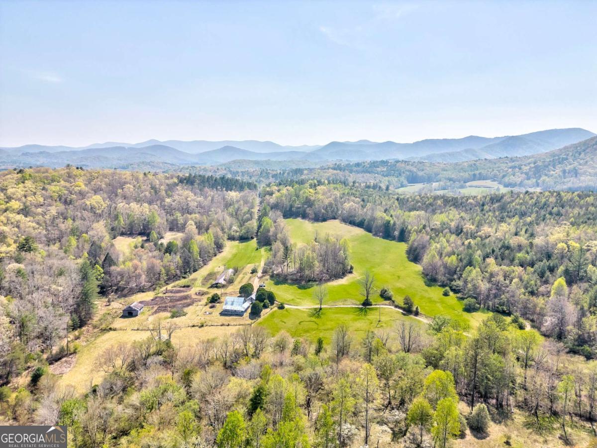 365 Waters Road Mccaysville GA 30555