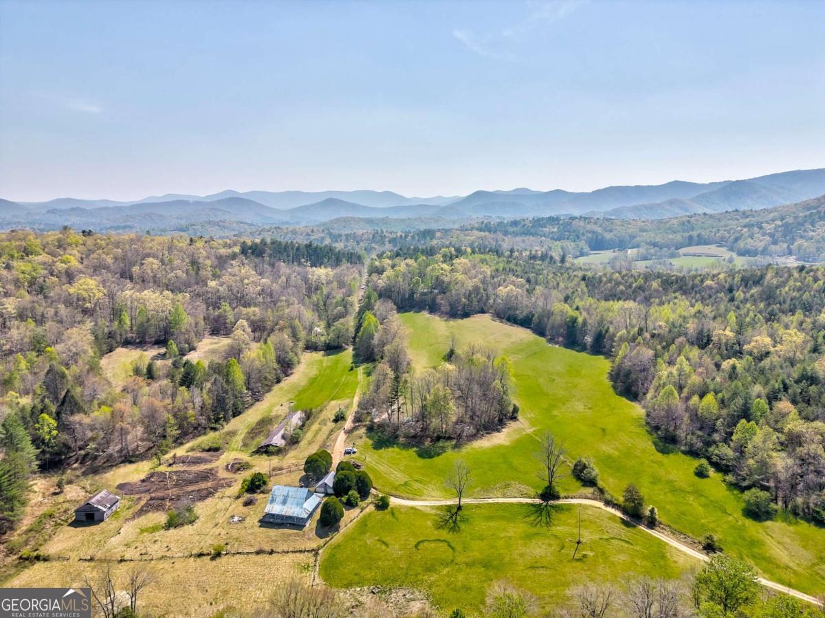 365 Waters Road Mccaysville GA 30555