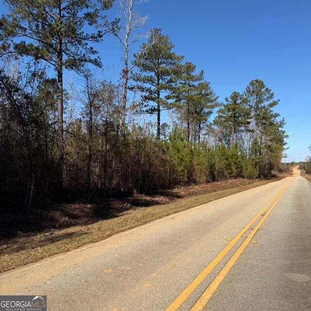 +/- 7.65 Acres Hut Road Box Springs GA 31801