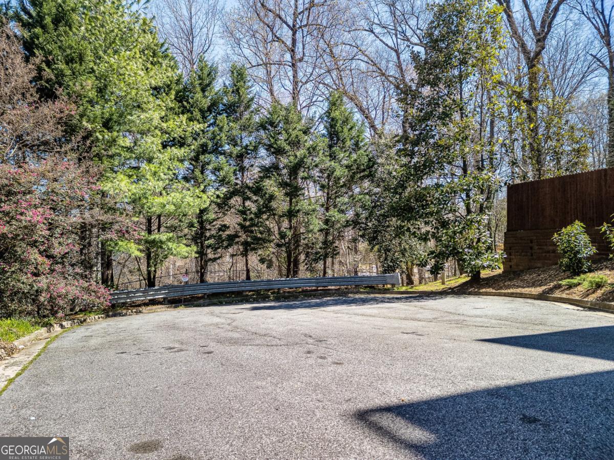 1734 Summit Glen Lane Atlanta GA 30329