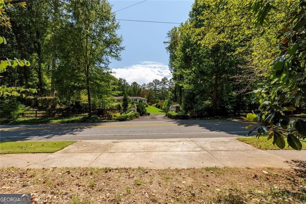 657 Willeo Road Roswell GA 30075