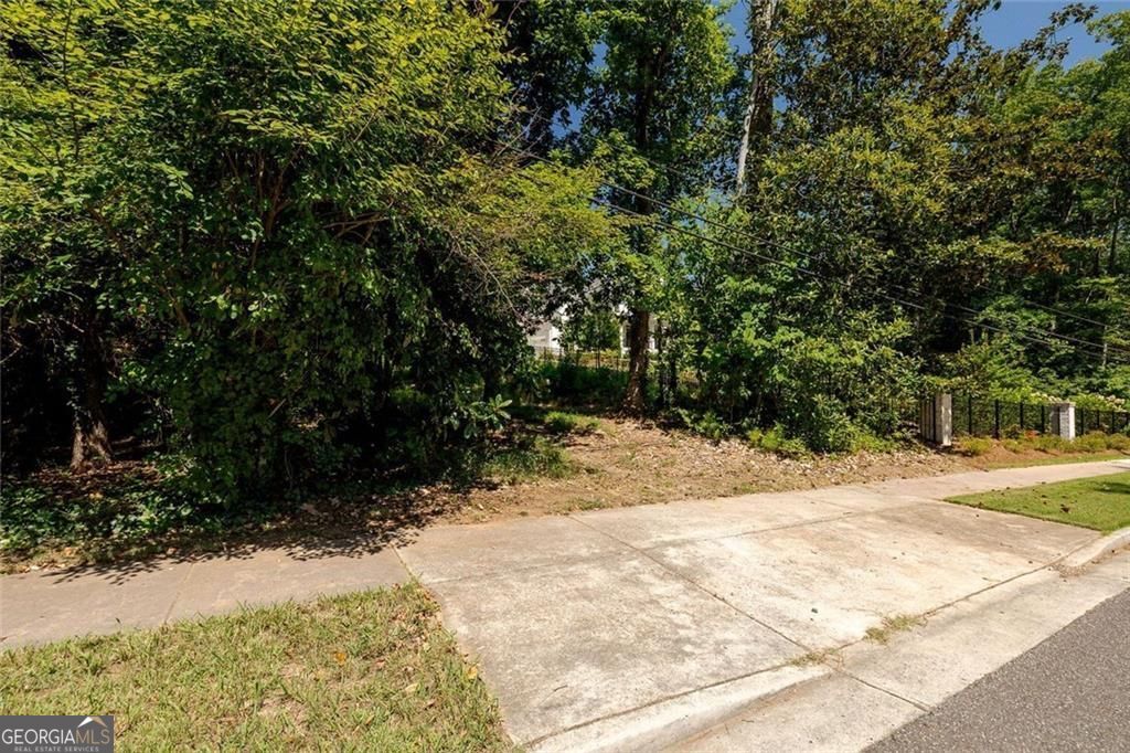657 Willeo Road Roswell GA 30075