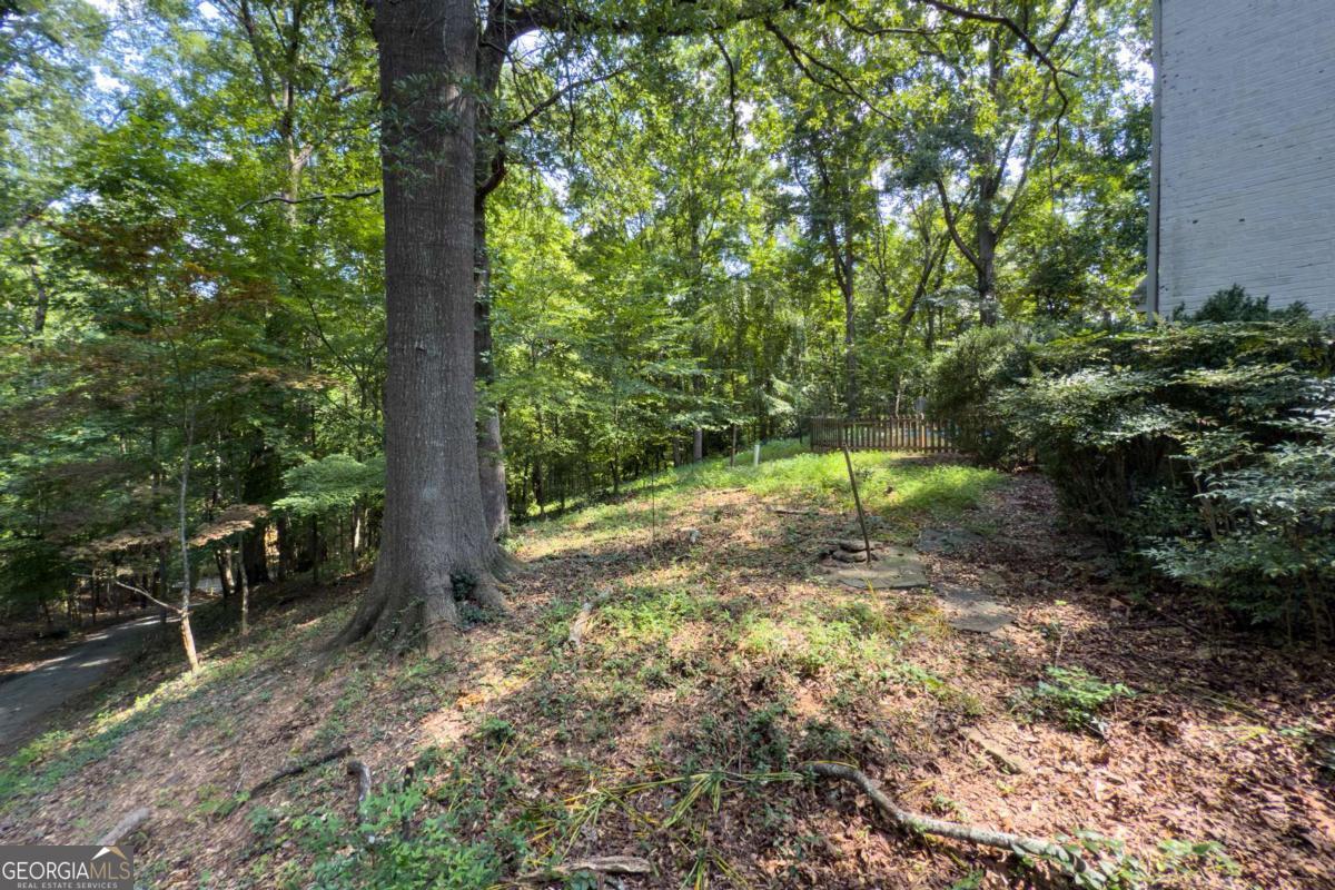 1700 W Paces Ferry Road NW Atlanta GA 30327