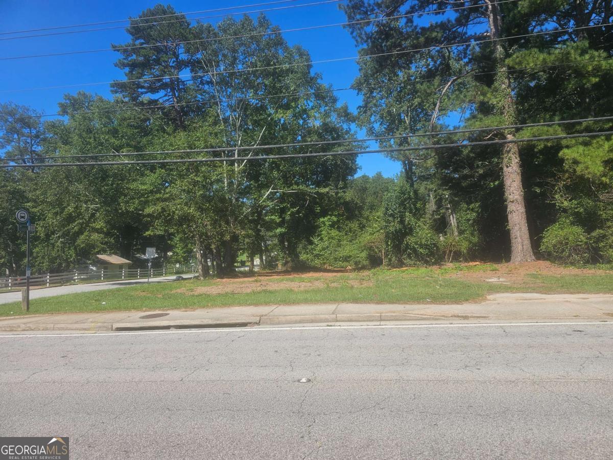 1987 Wesley Chapel Road Decatur GA 30035