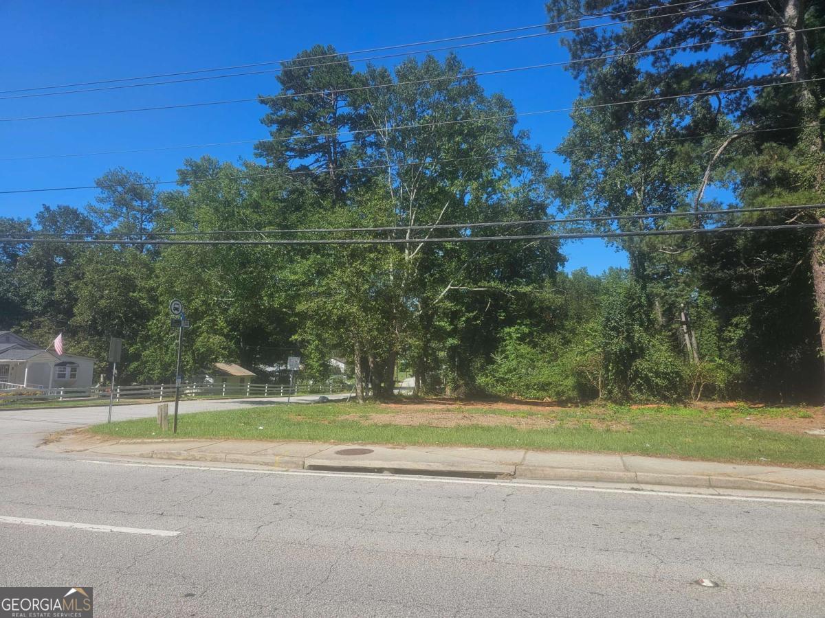 1987 Wesley Chapel Road Decatur GA 30035