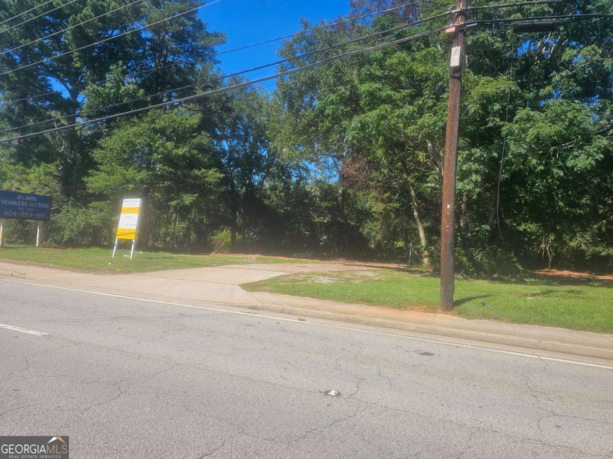1987 Wesley Chapel Road Decatur GA 30035
