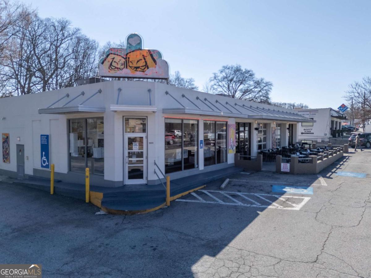 1849 Howell Mill Road NW Atlanta GA 30318