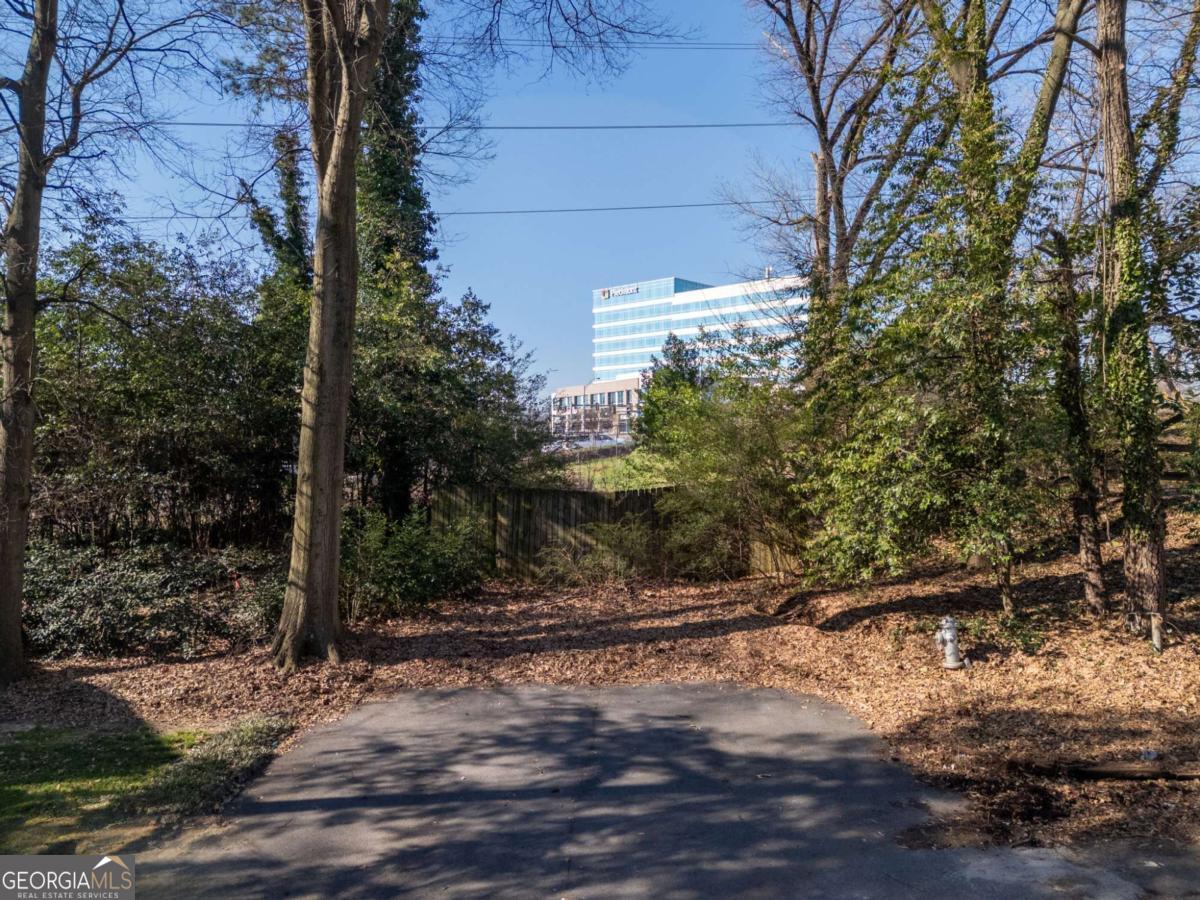 1849 Howell Mill Road NW Atlanta GA 30318