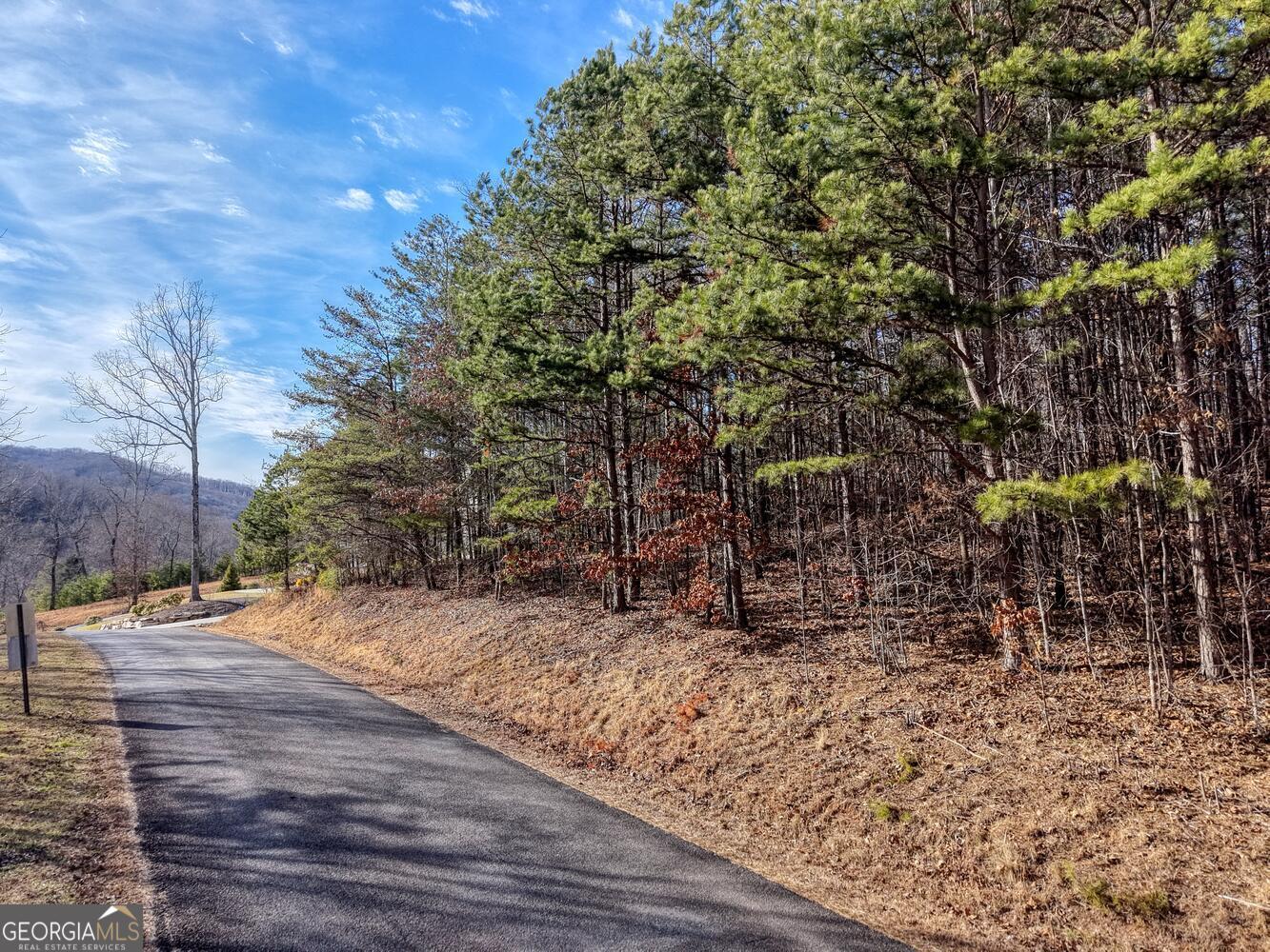 41 Hidden Fields Road Hiawassee GA 30546