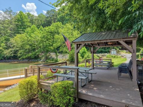 14 B Breezewood Village Young Harris GA 30582
