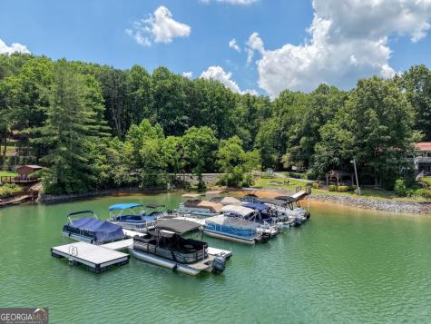 14 B Breezewood Village Young Harris GA 30582