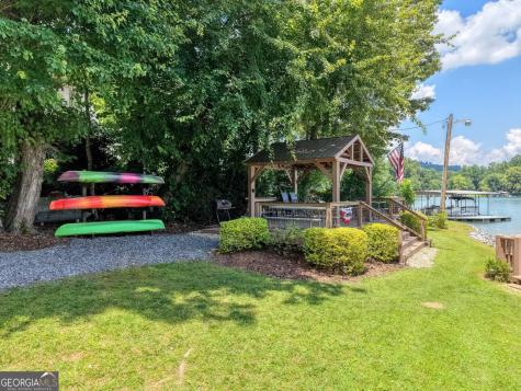 14 B Breezewood Village Young Harris GA 30582