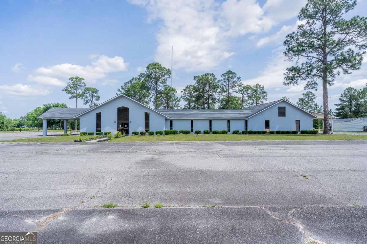 128 University Boulevard Waycross GA 31503