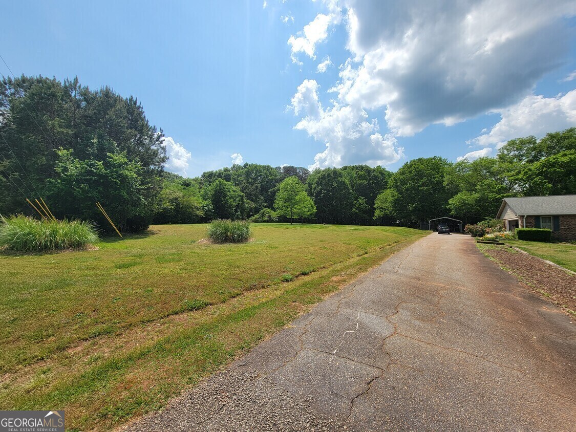 5246 Us Highway 441 S Nicholson GA 30565