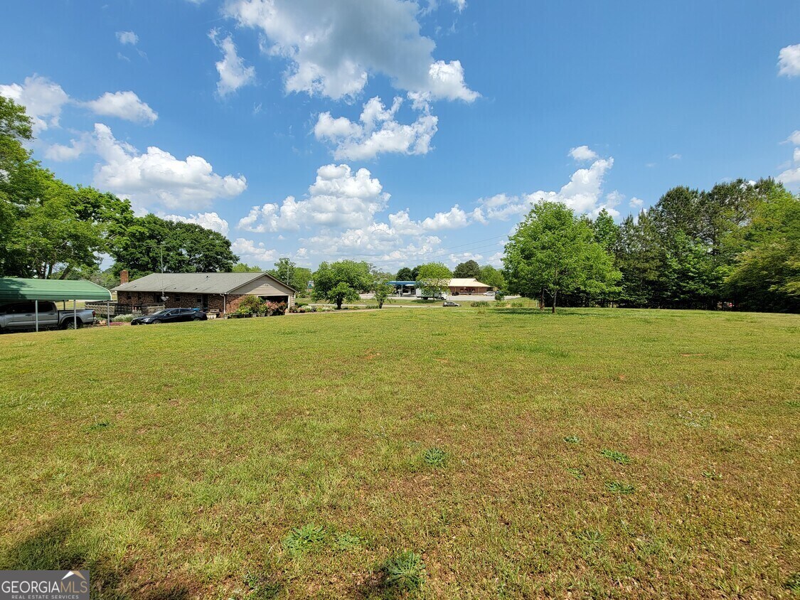 5246 Us Highway 441 S Nicholson GA 30565