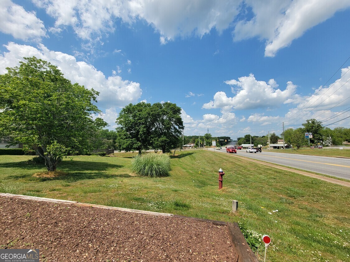 5246 Us Highway 441 S Nicholson GA 30565